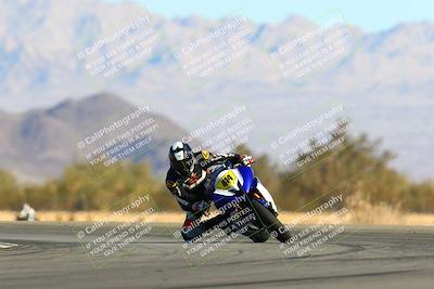 media/Jan-09-2022-SoCal Trackdays (Sun) [[2b1fec8404]]/Turn 14 (10am)/